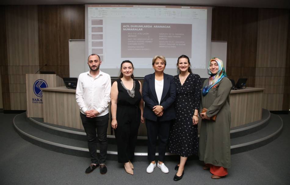  Sakarya Kadın Araştırma ve Uygulama Merkezi (SAUKAM), Sakarya Üniversitesi ve Sakarya Barosu'nun, Sakarya Üniversitesi akademik kadrosu, idari personeli ve ögrencilerine yönelik 